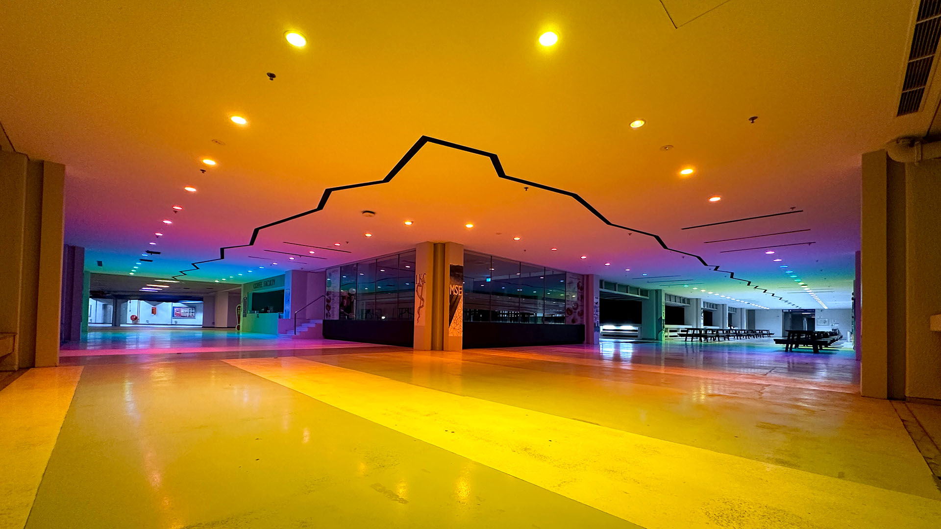 Very Momentary Exhibition: NTU - Corner Very Momentary Exhibition: NTU - wide shot from corner
